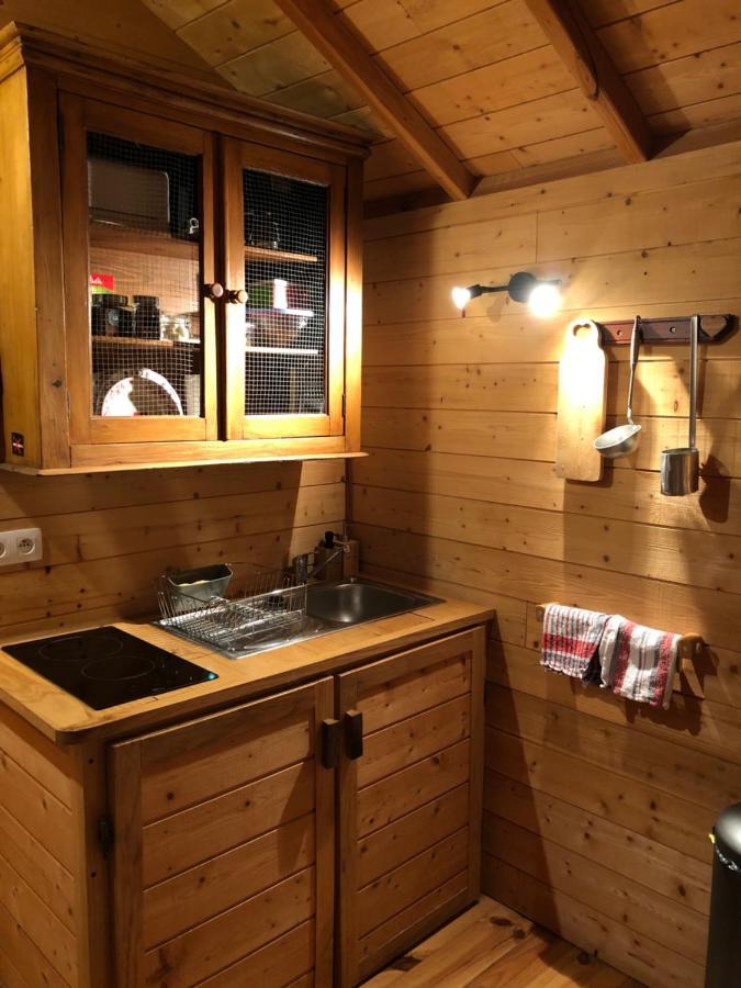 La Cabane A L'Oree Des Bornes Evires Bagian luar foto