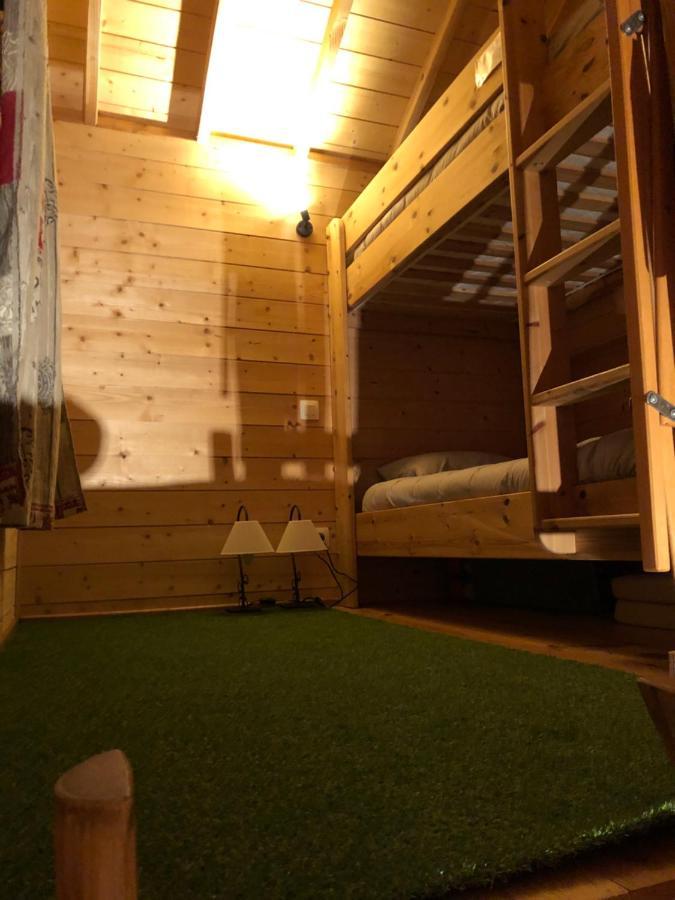 La Cabane A L'Oree Des Bornes Evires Bagian luar foto